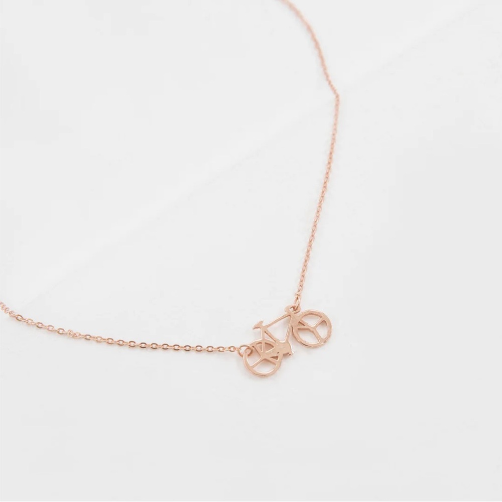 NWT Lovoda Rose Gold Bicycle Necklace